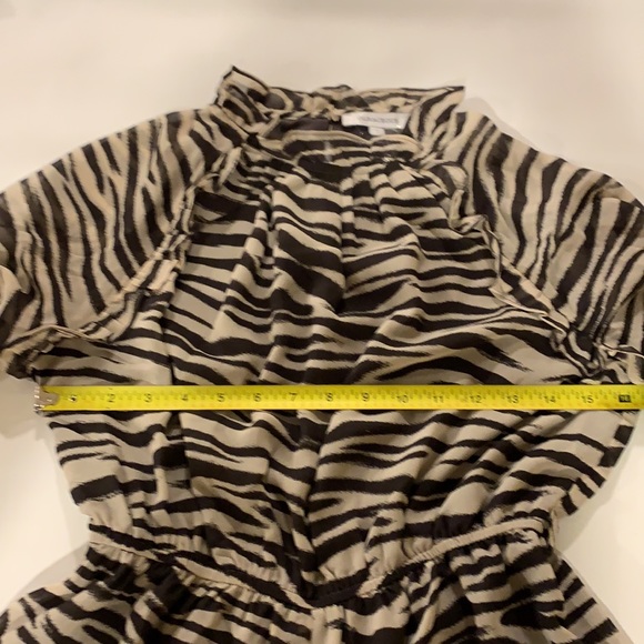 Zebra Romper Small - Picture 10 of 16